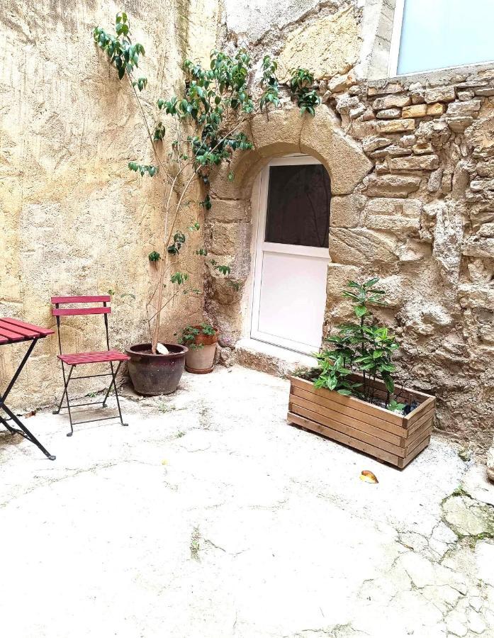 Appartement Centre L'Isle Sur La Sorgue ภายนอก รูปภาพ